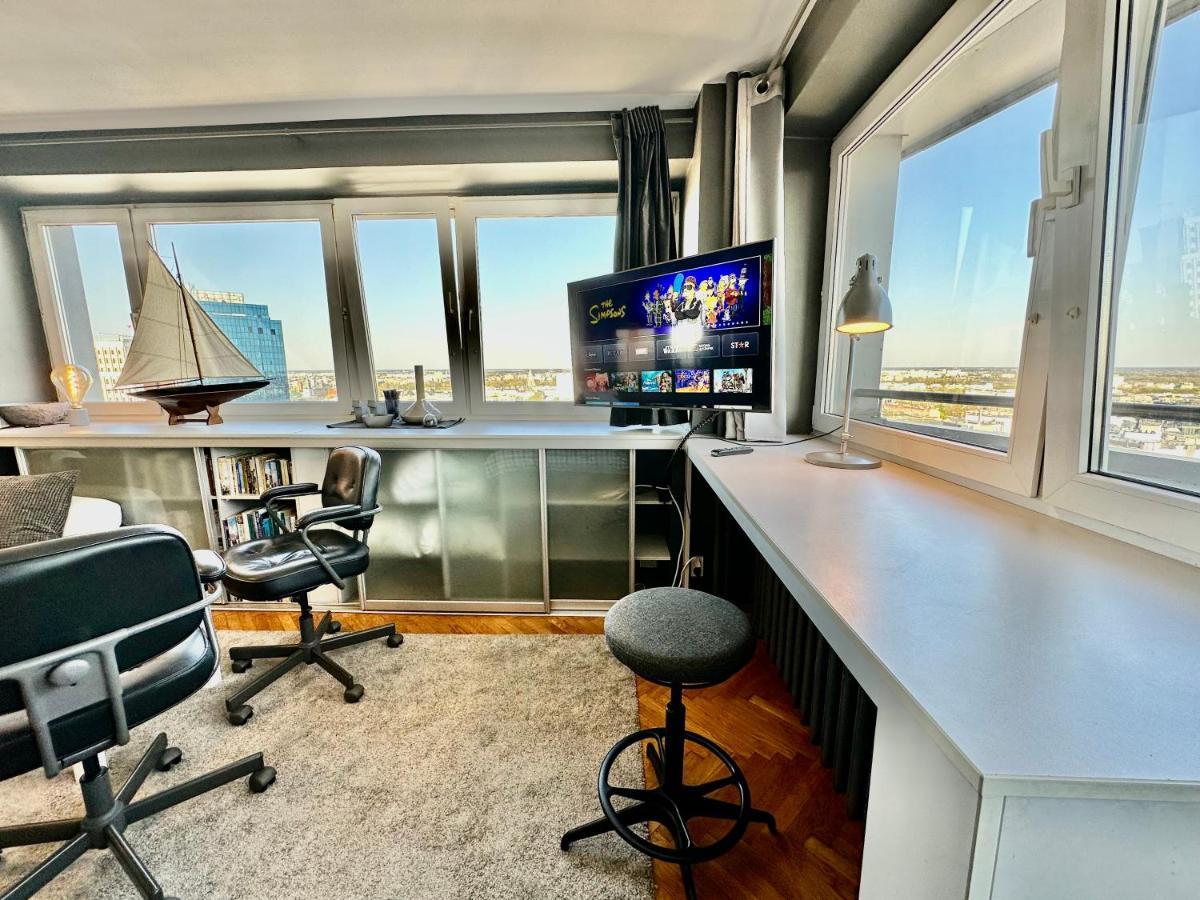 Super Apartament Grey Centrum 2X Metro Fast Wifi 300 Mbs Netflix Appletv Smarttv Spotify Panorama Miasta 바르샤바 외부 사진